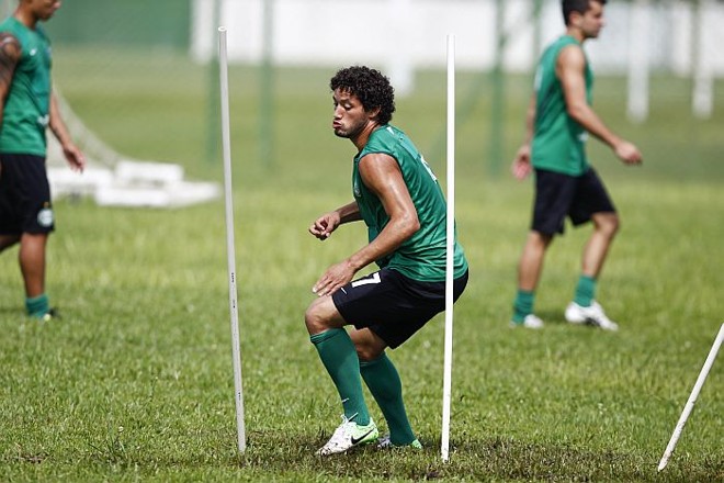 Arthur pode ganhar uma chance no Coritiba diante do Grêmio | Daniel Castellano / Gazeta do Povo