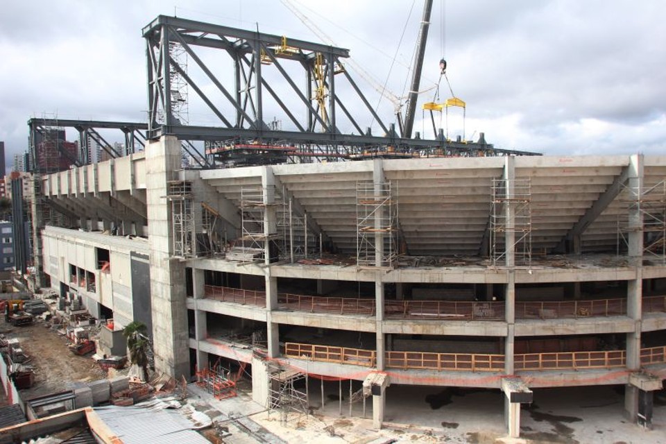 Orçamento mais recente divulgado pelo Atlético garante que a Arena custará R$ 265 milhões: acordo inicial previa R$ 184 milhões | Walter Alves/ Gazeta do Povo