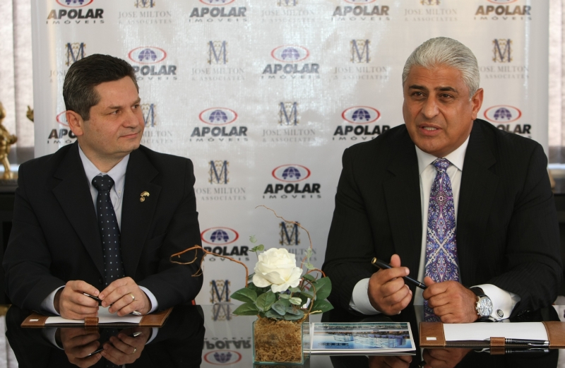 CEO da J. Milton, Yosi Gil, veio para Curitiba lançar empreendimento para o público brasileiro em Miami. Ele concedeu coletiva de imprensa ao lado de Jean Michel Galiano, diretor da Apolar | Aniele Nascimento/ Gazeta do Povo