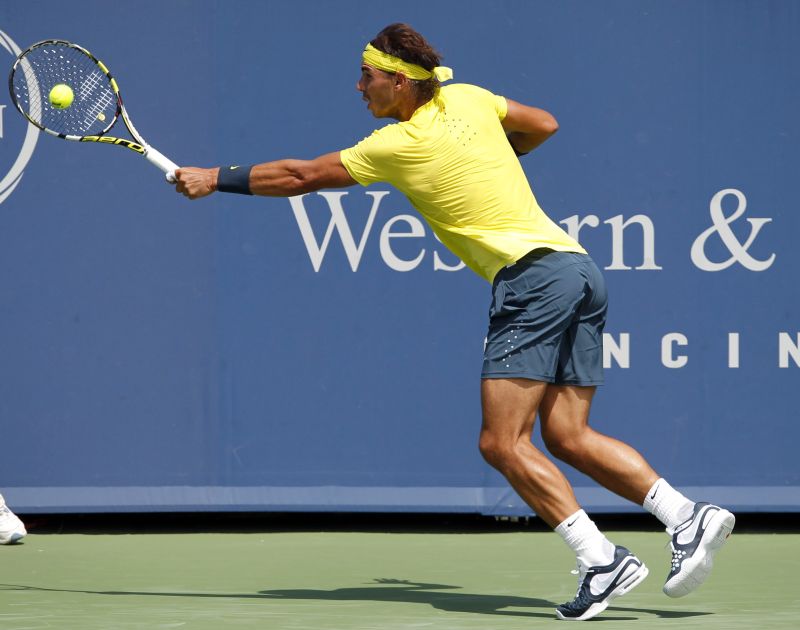 Rafael Nadal da Espanha vence a final do Masters 1000 de Cincinnati contra o americano John Isner | REUTERS/John Sommers II