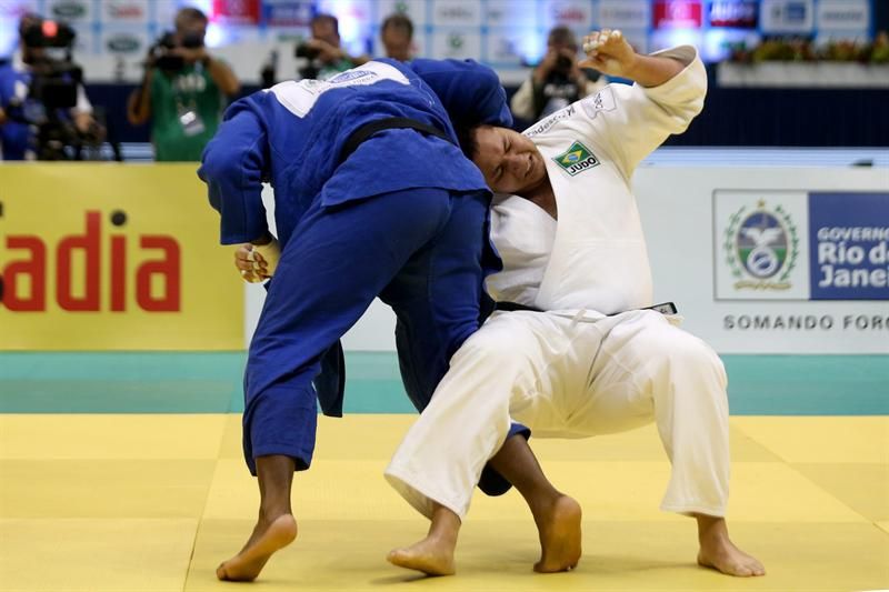 Teddy Riner derrotou o brasileiro Rafael Silva e garantiu o hexa mundial | EFE