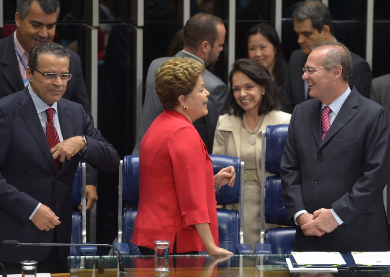 Dilma troca gentilezas com Renan: O Congresso sabe reconhecer gestos de humildade e afeição, disse ele | Wilson Dias/ABr