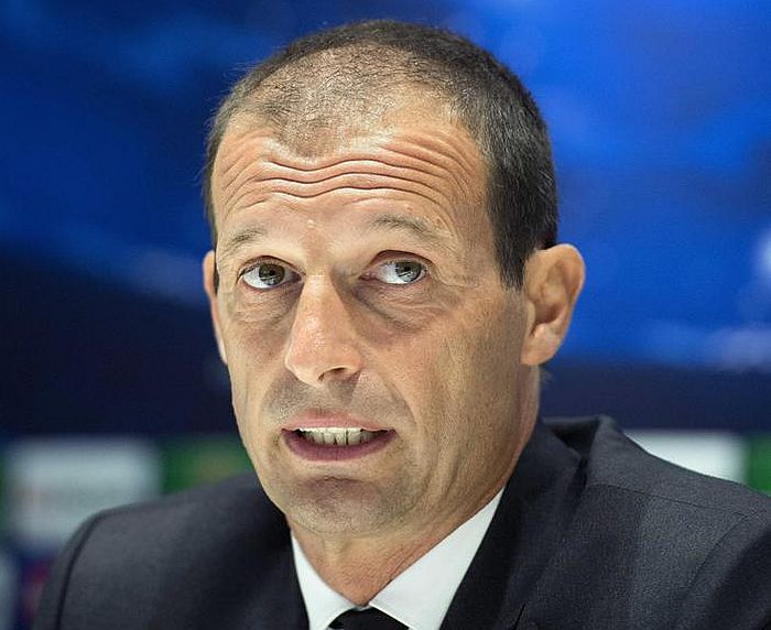 Para Massimiliano Allegri, mesmo tendo que vencer, Milan não deve jogar sob pressão diante do PSV | Marcel Van Hoorn / EFE