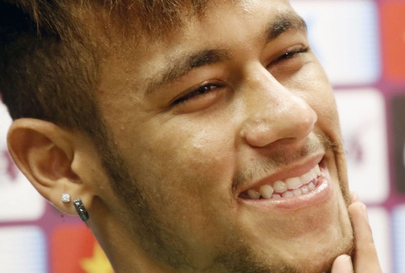 Neymar estreia hoje no Camp Nou com a camisa do Barcelona | Gustau Nacarino /Reuters