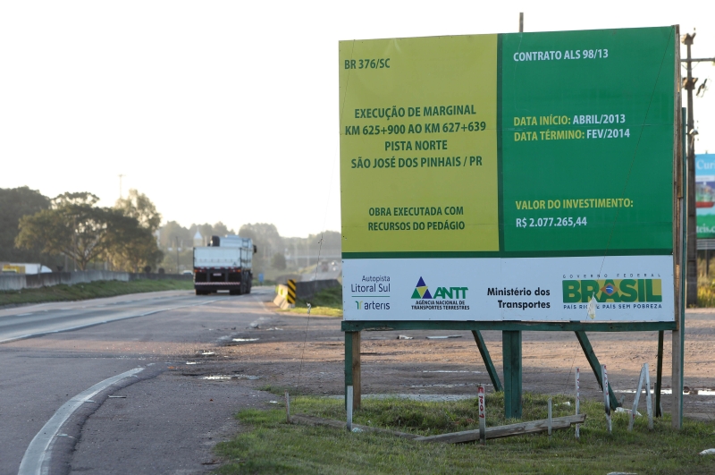 Obra prevista em trecho sob concessão da Autopista Litoral Sul, em São José dos Pinhais | Daniel Castellano/ Gazeta do Povo