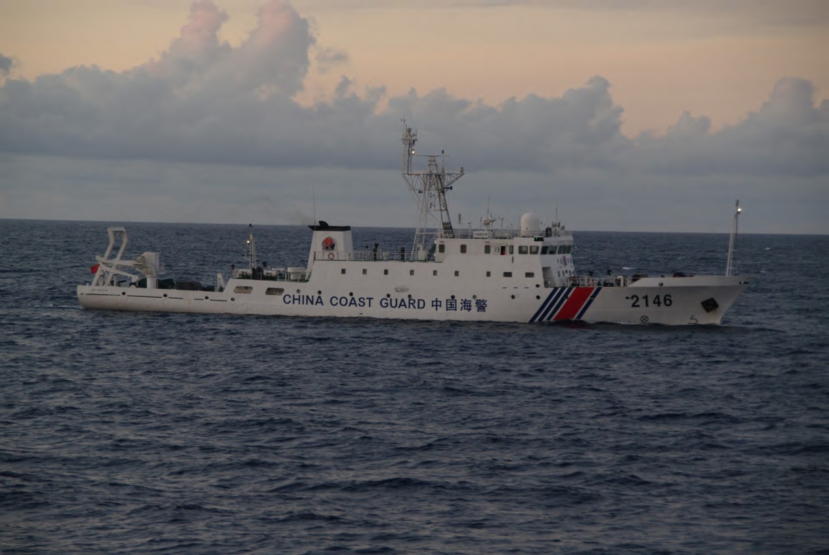 Um dos navios da Guarda Costeira chinesa que foi avistado pelos japoneses na área das ilhas em disputa | Reuters/11th Regional Coast Guard Headquarters-Japan Coast Guard/Divulgação