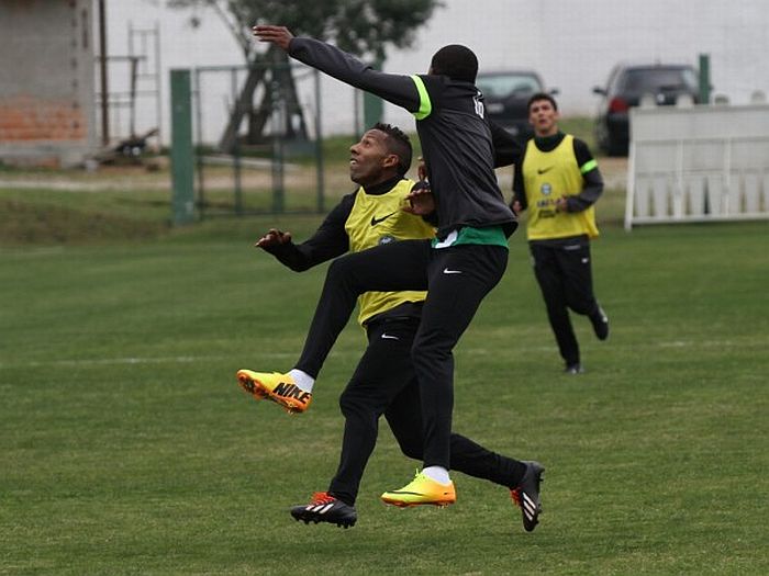 Vitor Júnior espera fazer sua própria história com a camisa do Coritiba | Divulgação Coritiba