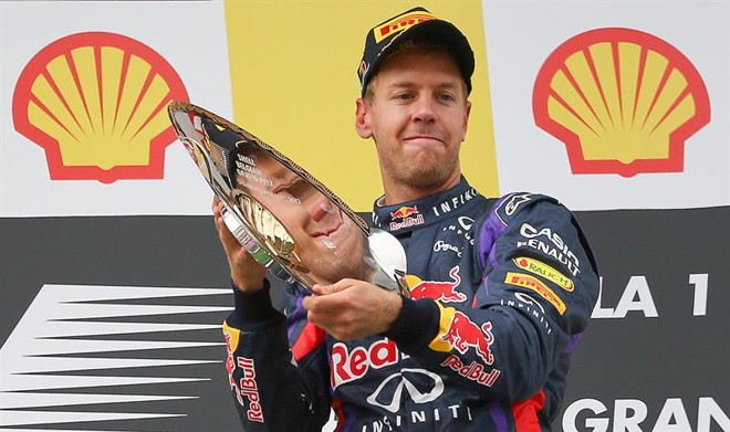 O alemão Sebastian Vettel comemora a vitória no GP da Béligica | 