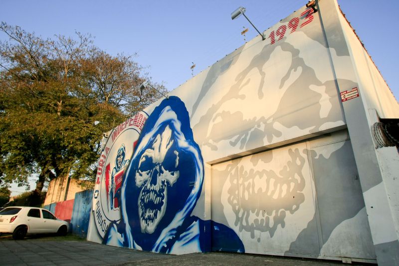 Fachada da sede da Torcida Fúria Independente: presente de fim de ano antecipado ao clube | André Rodrigues/ Gazeta do Povo