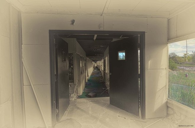 Mais uma área de lazer desativada: Tamrack Resort |