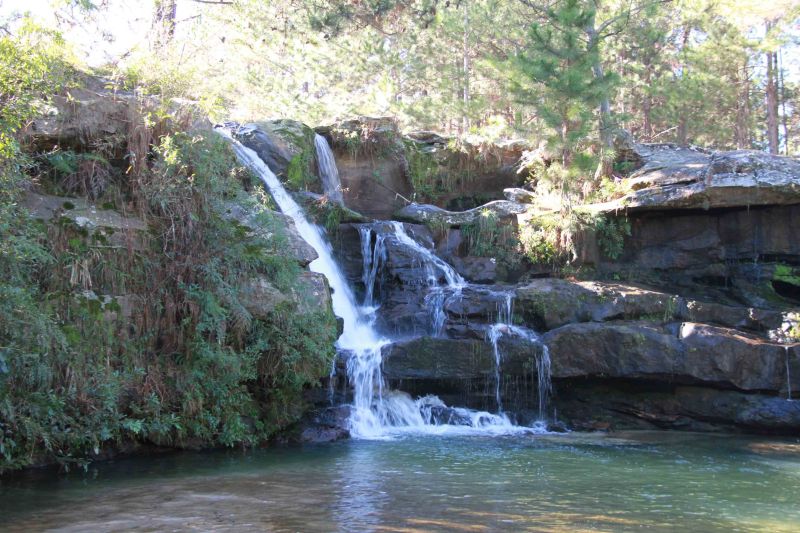 Confusões em Palmeira: o Recanto dos Papagaios, antigo Rio Lajeado, marca a divisa com Balsa Nova | Dico Cândido/Prefeitura de Palmeira