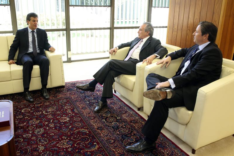 Beto Richa em reunião com o vice-presidente Michel Temer e Rocha Loures, ontem à tarde | Divulgação/Vice-Presidência