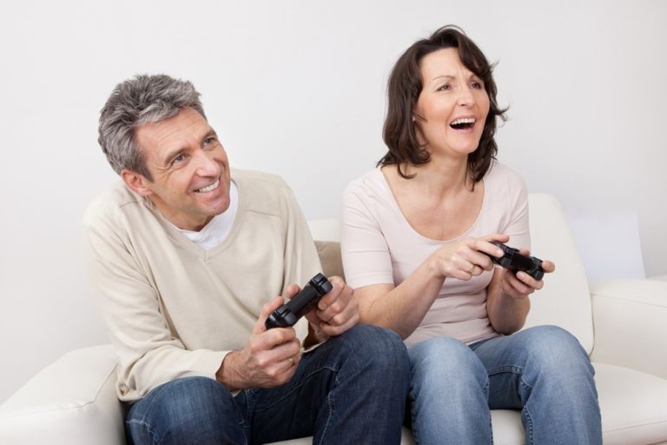 Jogar videogame pode melhorar o desempenho do cérebro Videogames para o cérebro: alguns jogos podem melhorar o poder do cérebro, sugere um novo estudo britânico | Andrey_Popov/Shutterstock.com Uso especial