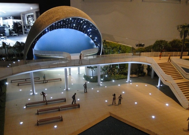 A Adhemir Fogassa Maquetes, em São Paulo, produz miniaturas de projetos arrojados: algumas já têm peças automatizadas |