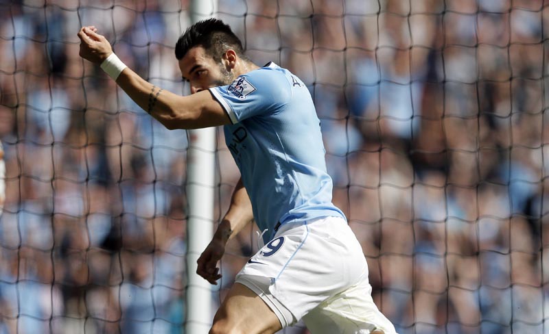 Alvaro Negredo, do Manchester City, celebra gol contra o Hull | REUTERS/Phil Noble