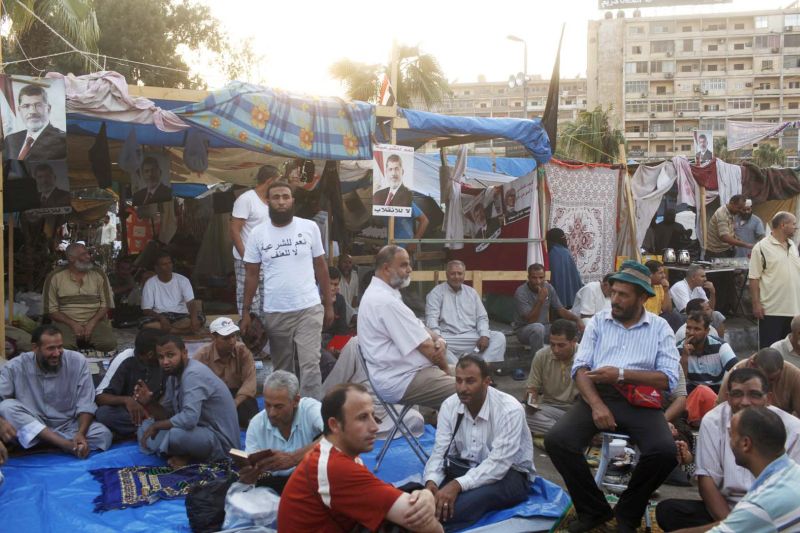 Manifestantes defendem ex-presidente Mursi em protesto | Asmaa Waguih/Reuters