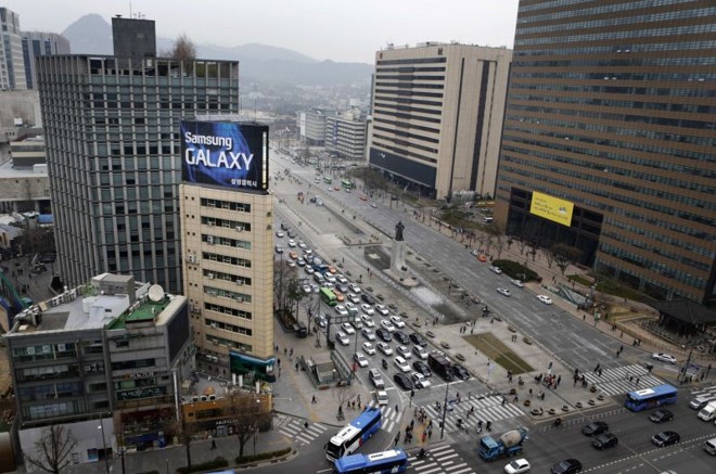 Anúncio da Samsung em edifício de Seul, cidade-sede da empresa | Lee Jae-won/Reuters