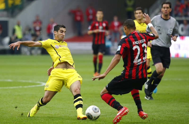 Meia Henrikh Mkhitaryan, do Borussia, foi o protagonista na vitória contra o Eintracht Frankfurt | Reuters