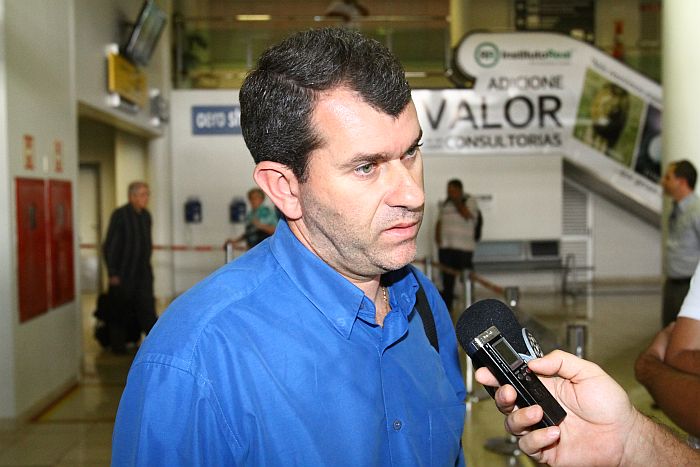 Técnico Cláudio Tencanti vai se reunir com o gestor Sérgio Malucelli para adiantar o planejamento do Londrina para 2014 | Gilberto Abelha / Jornal de Londrina