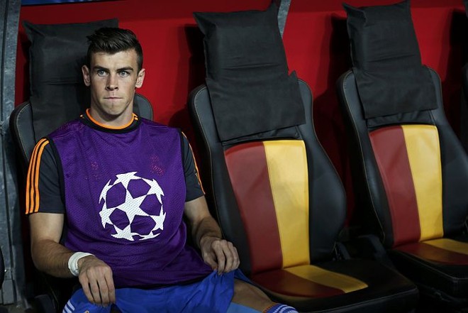 Jogador mais caro do mundo, galês Gareth Bale começou no banco na goleada do Real Madrid sobre o Galatasaray | 