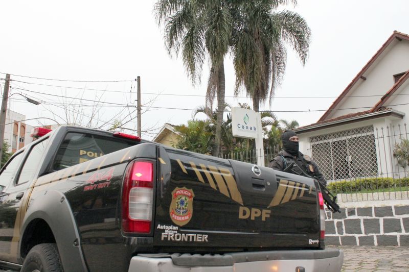 Policiais cumpriram 37 mandados de busca e conduziram 34 pessoas à delegacia em 17 cidades: investigação começou em 2009 | Divulgação/Polícia Federal