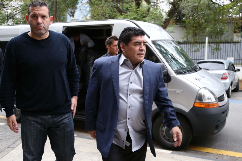 Maradona chega para reunião no Parque São Jorge | Alex Falcão / Futura Press / Folhapress