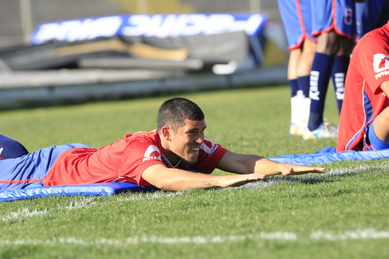Fernando Gabriel terá mais uma vez a responsabilidade de comandar o meio de campo paranista, substituindo o lesionado Lúcio Flávio | André Rodrigues/ Gazeta do Povo