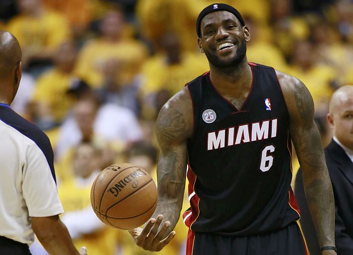 Em 2014 LeBron James estará livre para negociar com outras equipes da NBA | Brent Smith / Reuters
