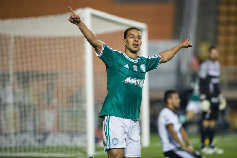Serginho marcou o terceiro gol do Palmeiras na vitória desta terça-feira sobre o ASA | Marcelo Machado de Melo / Fotoarena / Folhapress