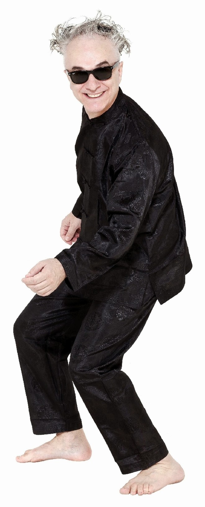 Novo trabalho de Careqa aposta em uma sonoridade pop rock | 