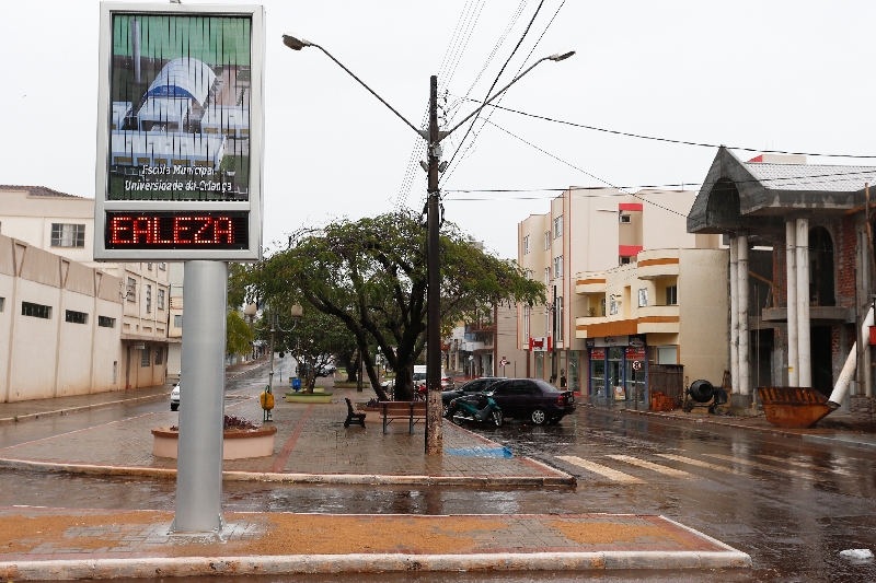 Rua de Realeza: parte expressiva da população reconhece que Gaievski foi um bom administrador, mas reprova os supostos crimes que teriam sido cometidos por ele | César machado/Valepress