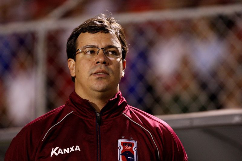 Dado Cavalcanti admitiu a necessidade de o Paraná mudar o estilo de jogo | Hugo Harada / Gazeta do Povo