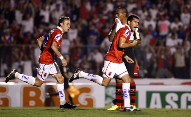 Fernando Gabriel fez o único gol paranista no jogo | 