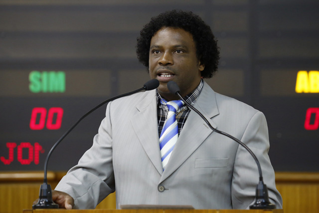 No circo, nada de politicagem: Darc vai interpretar um caipira, um faxineiro, um índio e um conselheiro infantil | Divulgação / Câmara Municipal de Maringá