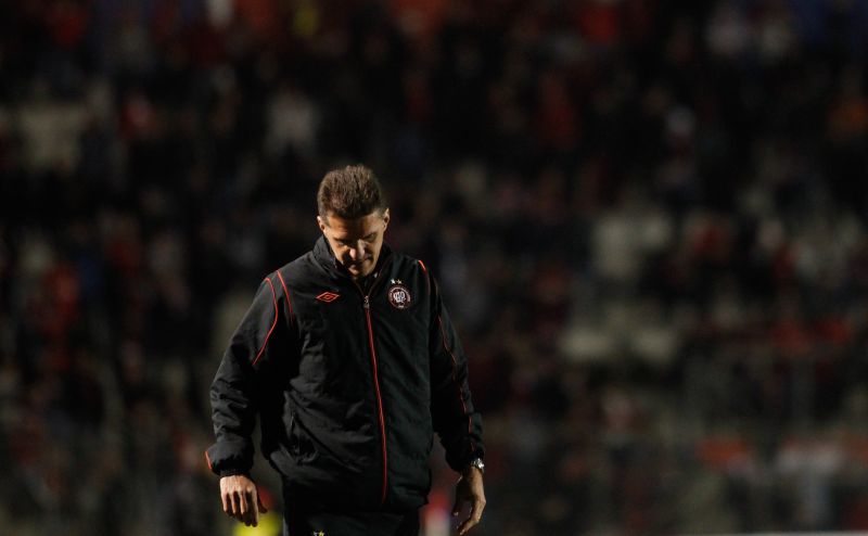 Mancini gostou da atuação do Atlético no segundo tempo contra o Vitória | Brunno Covello / Gazeta do Povo