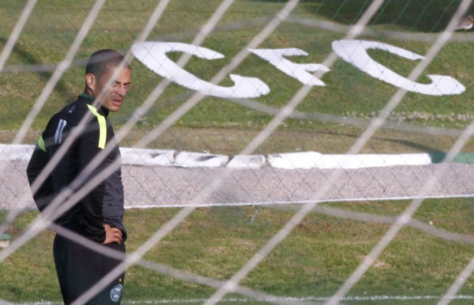 Alex contou que jogadores brasileiros estão conversando para tentar tornar o calendário mais racional em 2015 | Daniel Castellano / Gazeta do Povo
