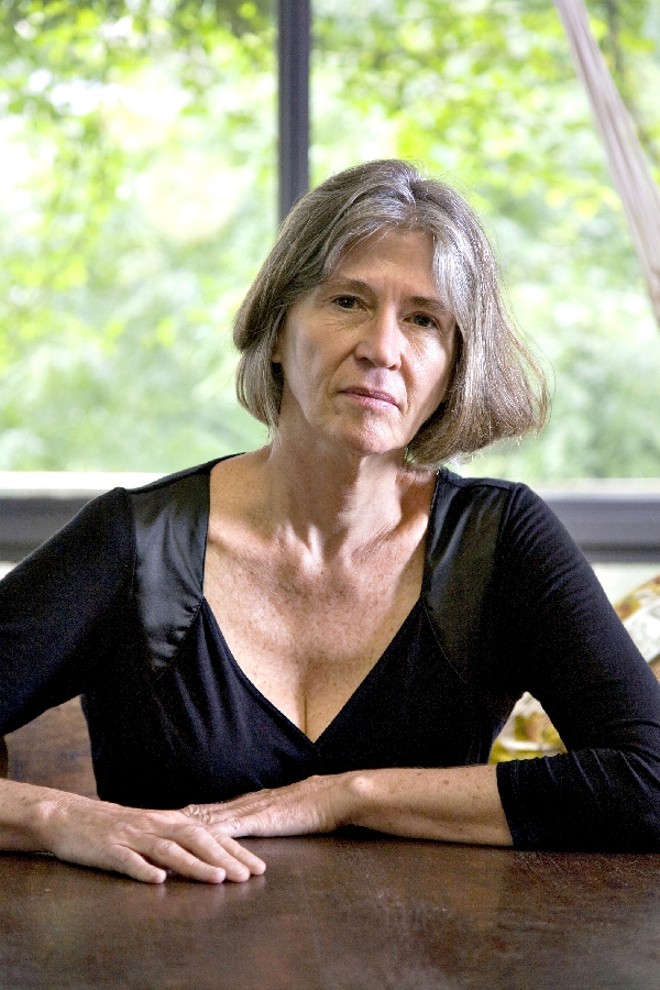 A escritora e desenhista Elvira Vigna | 