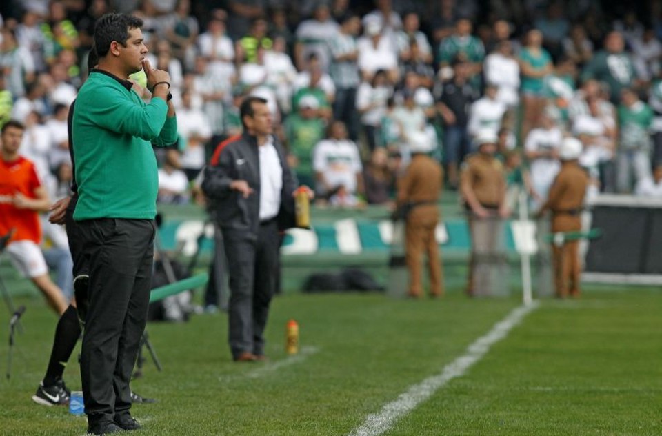 Marquinhos Santos espera por oscilação das outras equipes no Brasileiro | Antônio More / Gazeta do Povo