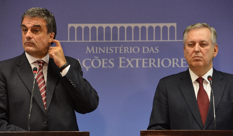 Cardozo, ministro da Justiça, e Figueiredo, do Itamaraty: Brasil deve levar o caso à ONU para não confrontar os EUA diretamente | Valter Campanato/ABr