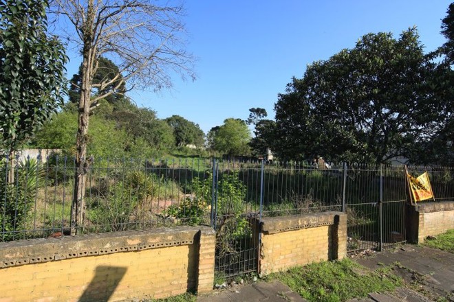 Terreno de grandes dimensões em São José dos Pinhais está permutado por área construída: bom negócio para os dois lados | Aniele Nascimento/ Gazeta do Povo