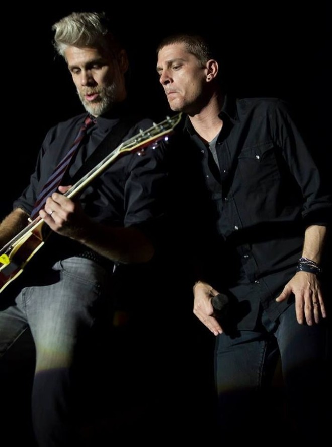 Kyle Cook e Rob Thomas: dupla entrosada durante as baladas românticas do setlist | 
