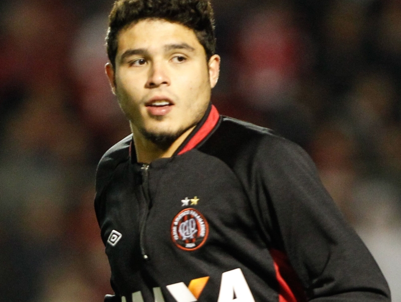 Zezinho já desempenhou quatro funções pelo Furacão | Henry Milleo/ Gazeta do Povo