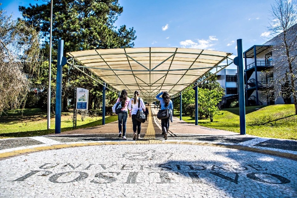 Universidade Positivo, em Curitiba: um dos maiores grupos educacionais do país surgiu de um cursinho pré-vestibular | Brunno Covello/Gazeta do Povo