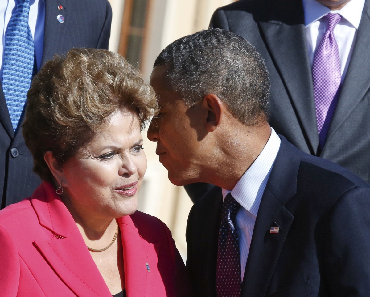 Dilma e Obama se cumprimentaram nesta sexta-feira (6) durante a foto oficial do encontro do G20 na Rússia | Reuters/Grigory Dukor