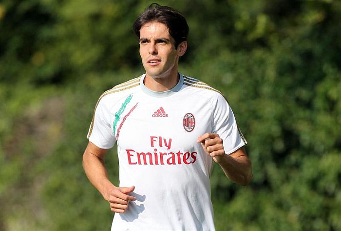 Segundo o técnico do Milan, Kaká está preparado fisicamente para voltar a jogar pelo Milan | Matteo Bazzi / EFE