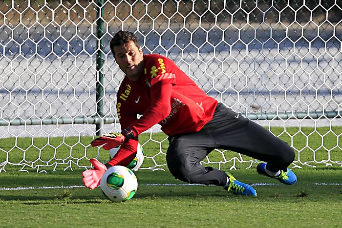 Júlio César não podera jogar nos amistosos do Brasil contra Coreia do Sul e Zâmbia, mês que vem | Albari Rosa / Gazeta do Povo