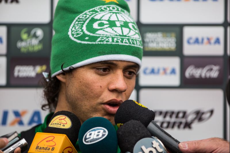 Victor Ferraz participou de todos os jogos do Coxa no Brasileiro | Brunno Covello / Gazeta do Povo