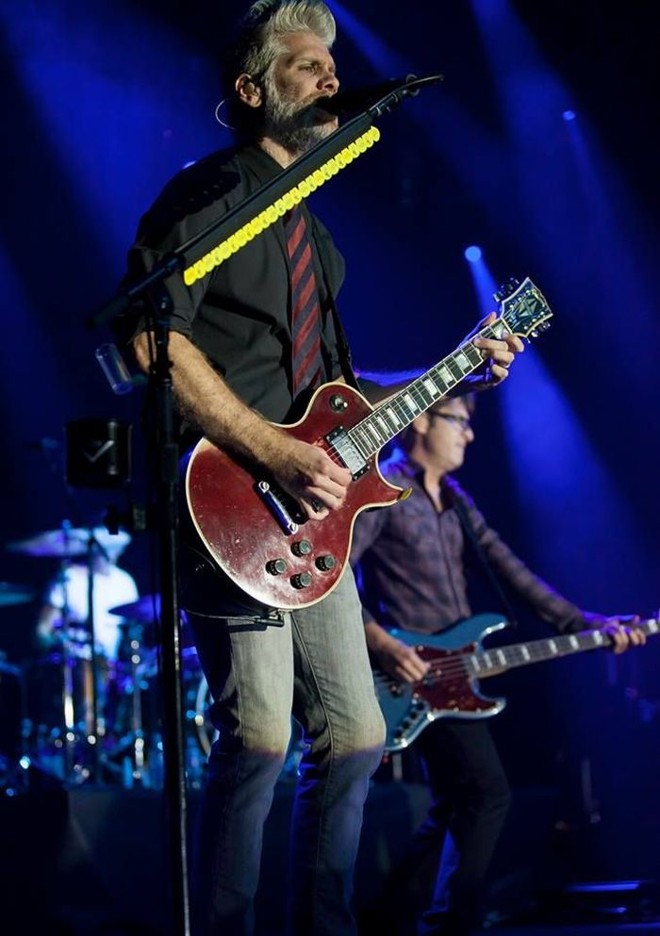 Kyle Cook e Brian Yale, ao fundo | 