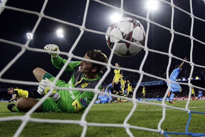 Higüain marca na vitória do Nápoli sobre o Borussia Dortmund | 