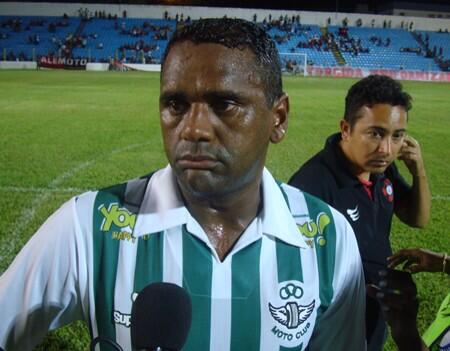 Depois de iniciar no banco de reservas, Kléber entrou durante o segundo tempo e fez o gol de empate do Moto Club. | Divulgação